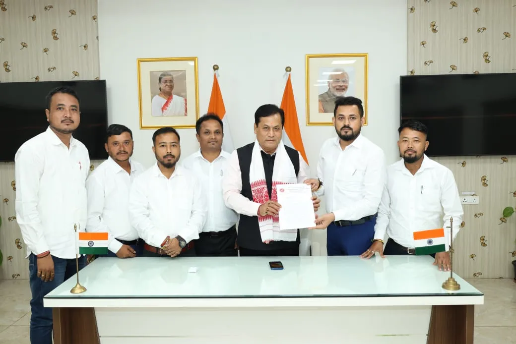 AASU Delegation Calls on Sarbananda Sonowal in New Delhi  